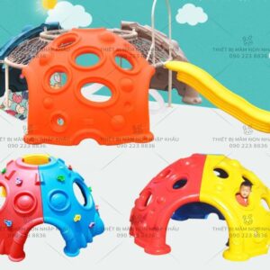 Khung nhựa leo núi ngoài trời